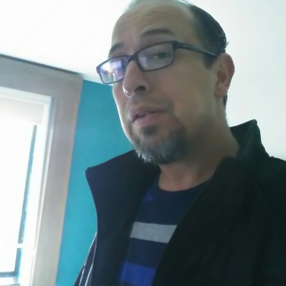 Meet your Posher, Robert - Picture 3 of 3